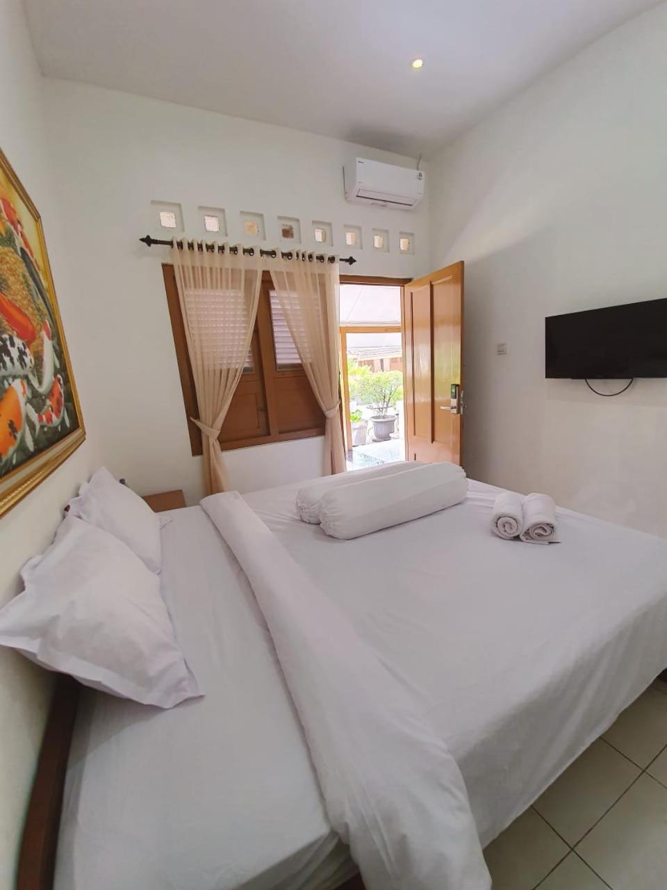 Hotel Maerakatja Yogyakarta Bagian luar foto